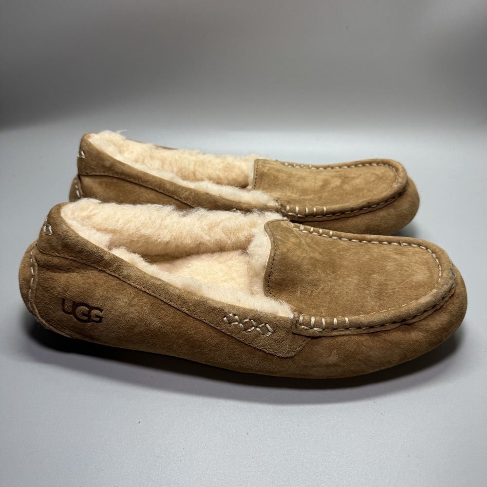 UGG Men's Ascot Slipper size 10 Chestnut